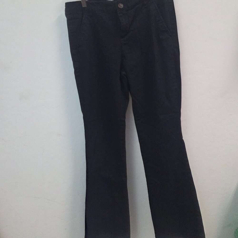 Old Navy Black pants-size 8 Boot cut- Trendy Stretch
